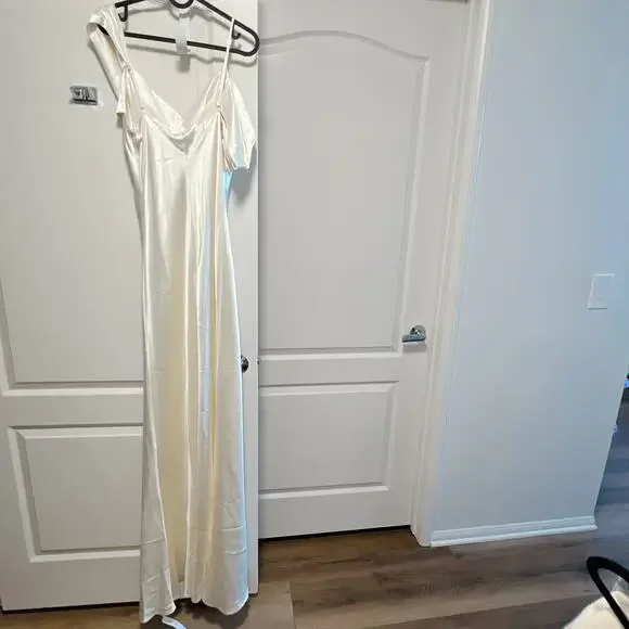 Reformation Ronda Ivory Silk One-Shoulder Maxi Dress 4 - Picture 6 of 8